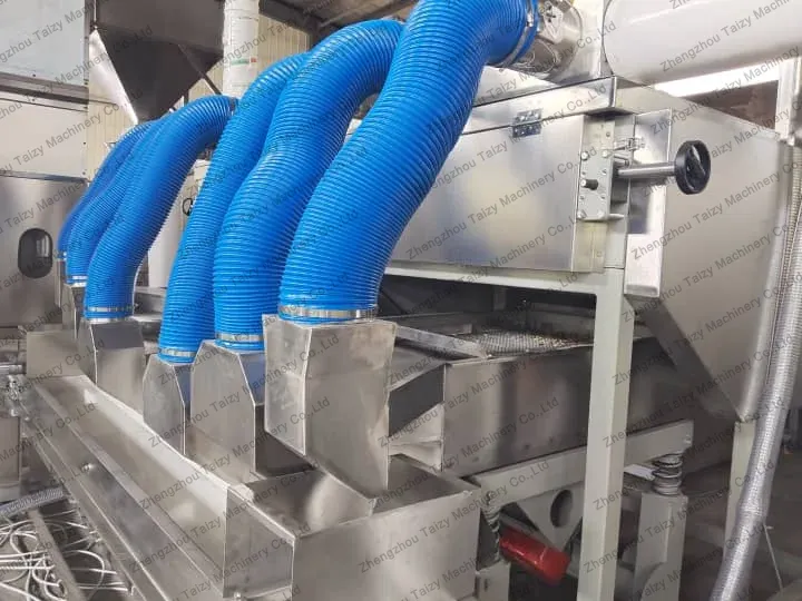 可可豆去皮机的风扇与管道