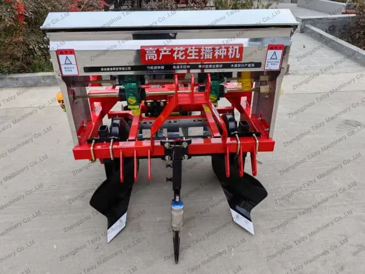 Machine à planter des arachides à 2 rangées