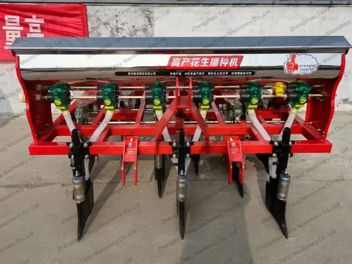 Machine à semer en 6 rangées