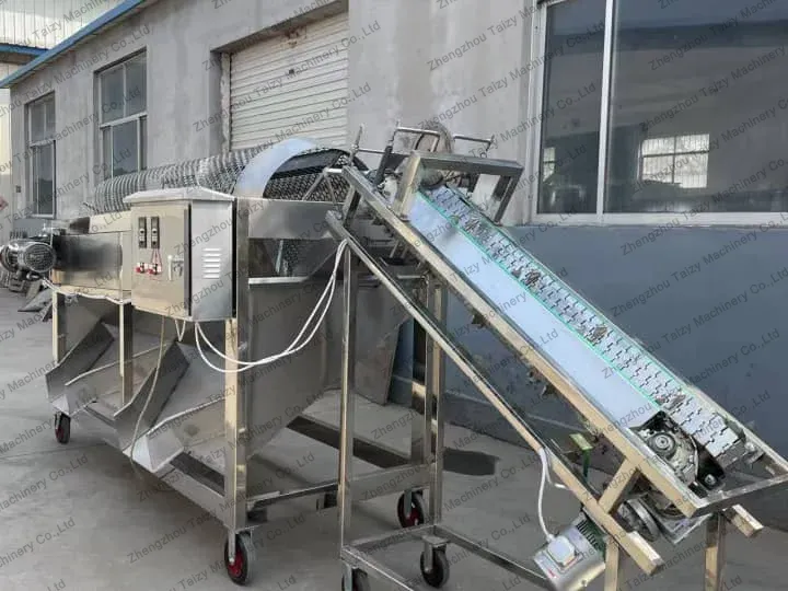 cocoa pod splitting machine