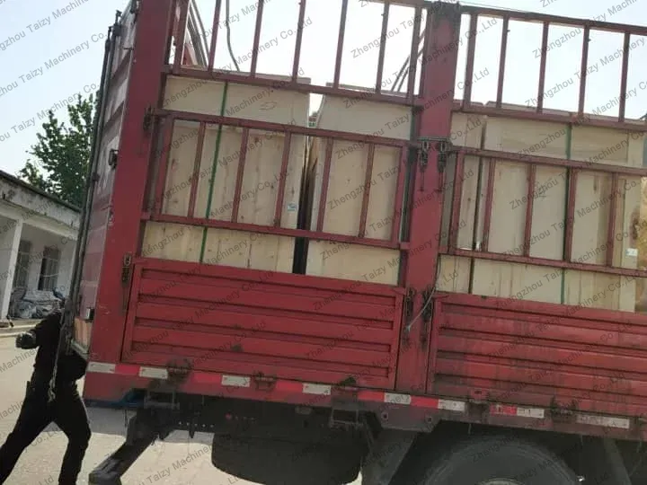 loading of the groundnut sheller