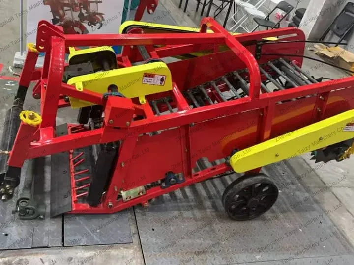 máquina cosechadora de maní