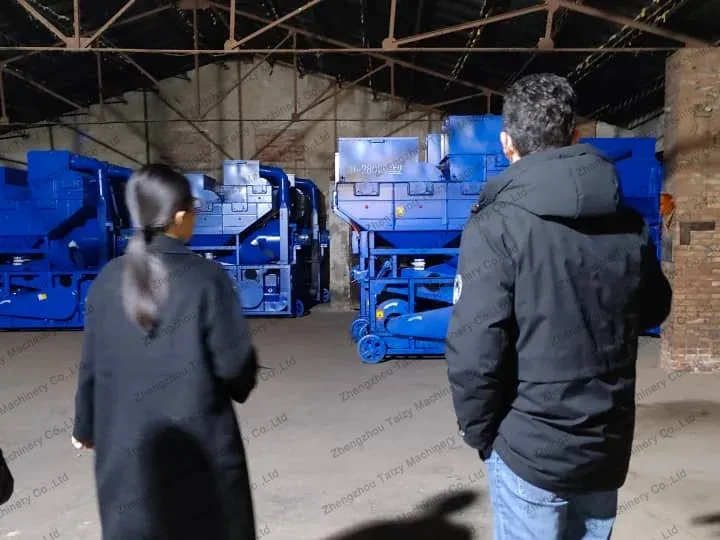 client visist Taizy factory