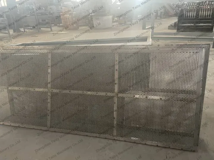 seive of nut cracker machine